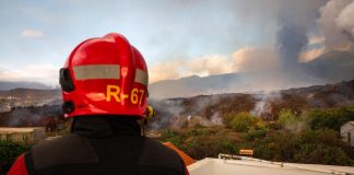 Canarie, eruzione vulcano Cumbre Vieja continua: 6mila evacuati