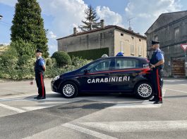 Asola, nascondiglio nel canale: sequestrate 17 dosi di cocaina Prigioniera in casa perchè frequenta un pakistano. Giovane cinese liberata dai carabinieri, denunciate tre persone