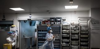 Covid, Brusaferro: “Italia fra Paesi dove il virus circola meno’