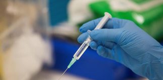 Obbligo vaccinale, Costa: “Entro fine settembre valuteremo estensione”