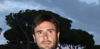 Morisi indagato, Di Battista: “Non speculo su di lui, ora è debole”