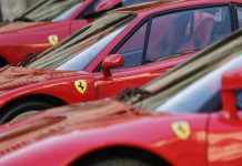 Rivarolo Mantovano, piazza Finzi si accende con il raduno delle Ferrari