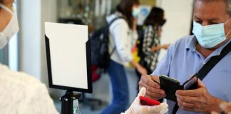 Green pass, consigliera leghista: “E’ come passaporto di Hitler”