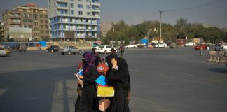Niente donne all’università di Kabul: “Serve ambiente islamico”
