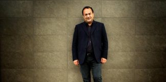 Migranti, Mimmo Lucano condannato: “Per me oggi finisce tutto”
