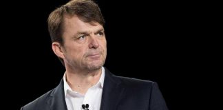 Stellantis, Manley lascia gruppo: sarà Ceo di AutoNation