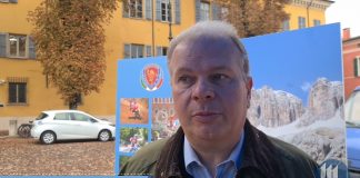 Croce Rossa e Polizia di Stato si mettono in bella mostra con i mezzi storici