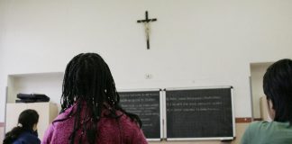Crocifisso, Centro Livatino su Cassazione: “Parlamento disciplini affissione altri simboli religiosi”