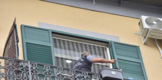 Bimbo morto a Napoli, il domestico: “Ho avuto un capogiro e l’ho lasciato cadere”