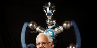 Editoria, il robotico Bruno Siciliano avverte: “I robot e l’Ia non sostituiscono l’uomo”