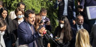 Mimmo Lucano, Salvini attacca: “Sinistra a caccia di gay candida condannati”