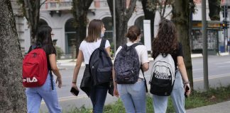 Covid, “la scuola è tra i luoghi più sicuri”: lo studio