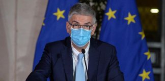 Covid oggi Italia, Brusaferro: “Curva in decrescita tranne sotto i 9 anni”