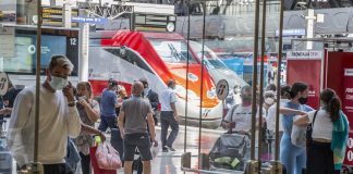 Green pass obbligatorio, treni e scuola: come ottenerlo