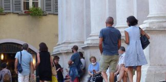 Covid, allerta Aifa su uso farmaco antivirale: “E’ pericoloso”