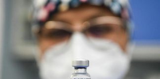 Vaccino Pfizer, risposta immunitaria persiste dopo 6 mesi: studio a Siena