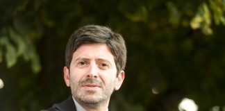 Covid, Speranza “Italia bianca bella notizia ma serve ancora cautela”