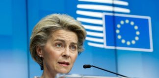 Polonia, Von der Leyen: “Non tollereremo rischi per valori comuni europei”
