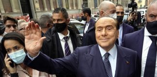 Governo, Berlusconi “Sarebbe irresponsabile un voto anticipato”