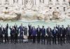 G20, Draghi e i leader alla Fontana di Trevi lanciano la monetina