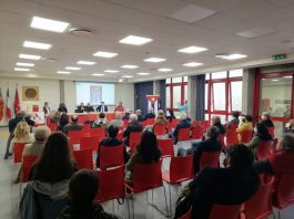 Embargo e Covid soffocano Cuba. Comune e Aspef inviano 6 mila siringhe e kit per vaccini, raccolta fondi Cgil