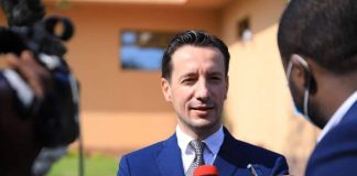 Morte Luca Attanasio, la moglie: “Mio marito non è stato protetto”
