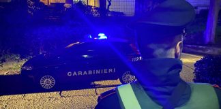 Lite tra vicini di casa, un 47enne accoltellato e un 38enne denunciato per lesioni aggravate