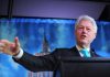 Bill Clinton, quarta notte in terapia intensiva