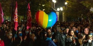 A Milano in 10mila all’Arco della Pace contro stop al Ddl Zan