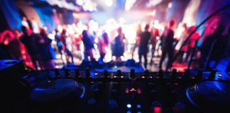 Riapertura discoteche, Speranza: “Si continua con gradualità”