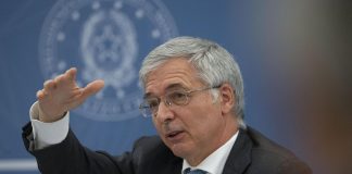 Covid, Franco: “No nuove restrizioni attività economiche e persone”