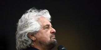 M5S, Grillo frena la fronda
