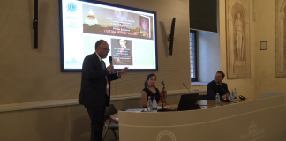 Natasha Korsakova, successo al Ducale per la presentazione del suo libro “L’ultima nota di violino” Natasha Korsakova, successo al Ducale per la presentazione del suo libro "L'ultima nota di violino"