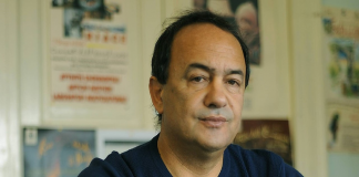 Duecento docenti di diritto: “Accanimento su Lucano, clima ostilità verso chi aiuta i migranti’