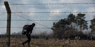 Migranti, 12 Paesi Ue vogliono un ‘muro’