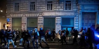 No Green pass, scontri Roma con assalto Cgil: 6 nuove misure