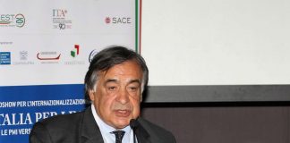 Falsi nei bilanci, indagati sindaco di Palermo Orlando e altri 23