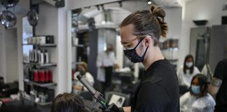 Da domani Green pass obbligatorio da parrucchiere ed estetista