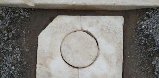 Pompei, rubato chiusino in marmo da Domus Sirico