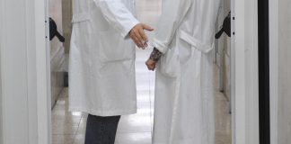 Endocrinologi: “Scarsa cultura su disforia di genere, anche tra medici”