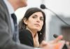 Raggi spacca il M5S: “Incontro con eletti? Vuole dividerci”