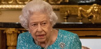 Regina Elisabetta “deve riposare”: stop per altre due settimane