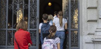 Banchi a rotelle ritirati, Bianchi: “Stanziati fondi per sostituzione”