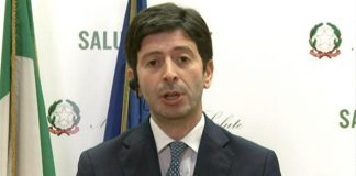 Covid Italia, Speranza: “Contagi salgono, green pass ci serve”
