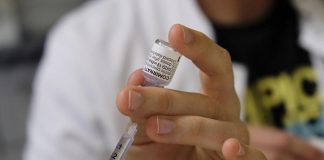 Vaccino Covid e antinfluenzale insieme, via libera dell’Oms