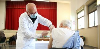 Covid, 2.818 nuovi casi e 20 decessi nelle ultime 24 ore
