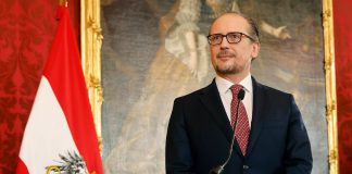 Covid, Schallenberg “Troppi no vax in Austria, serve obbligo”