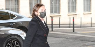 Covid, Lamorgese “Contro variante Omicron terza dose e prudenza”