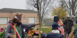 A Quistello un bosco urbano vicino al polo scolatisco e sportivo. E sono state tante le iniziative per la Festa dell’Albero A Quistello un bosco urbano vicino al polo scolatisco e sportivo. E sono state tante le iniziative per la Festa dell'Albero