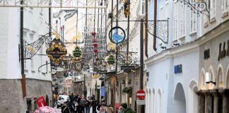 Covid, in Austria lockdown per non vaccinati da domani